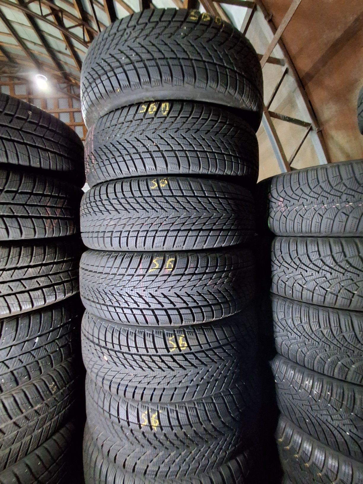 Шини б/у зимові 205/55 R16 Goodyear UltraGrip Performance 3