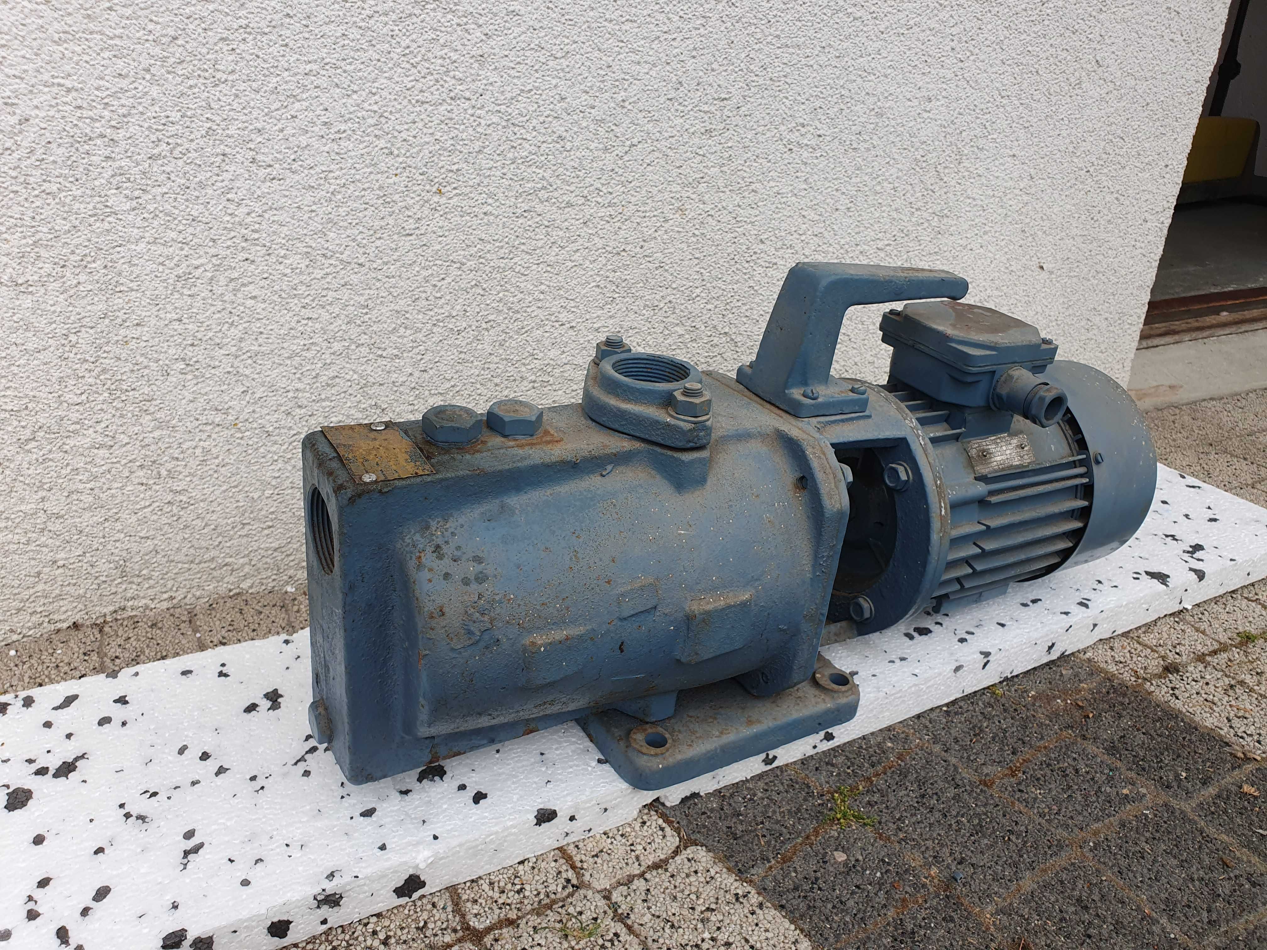 Pompa żeliwna Armatura Brzeg + silnik 1,1  kW 220/380V