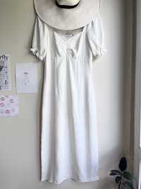 Biała sukienka midi dekolt w serce