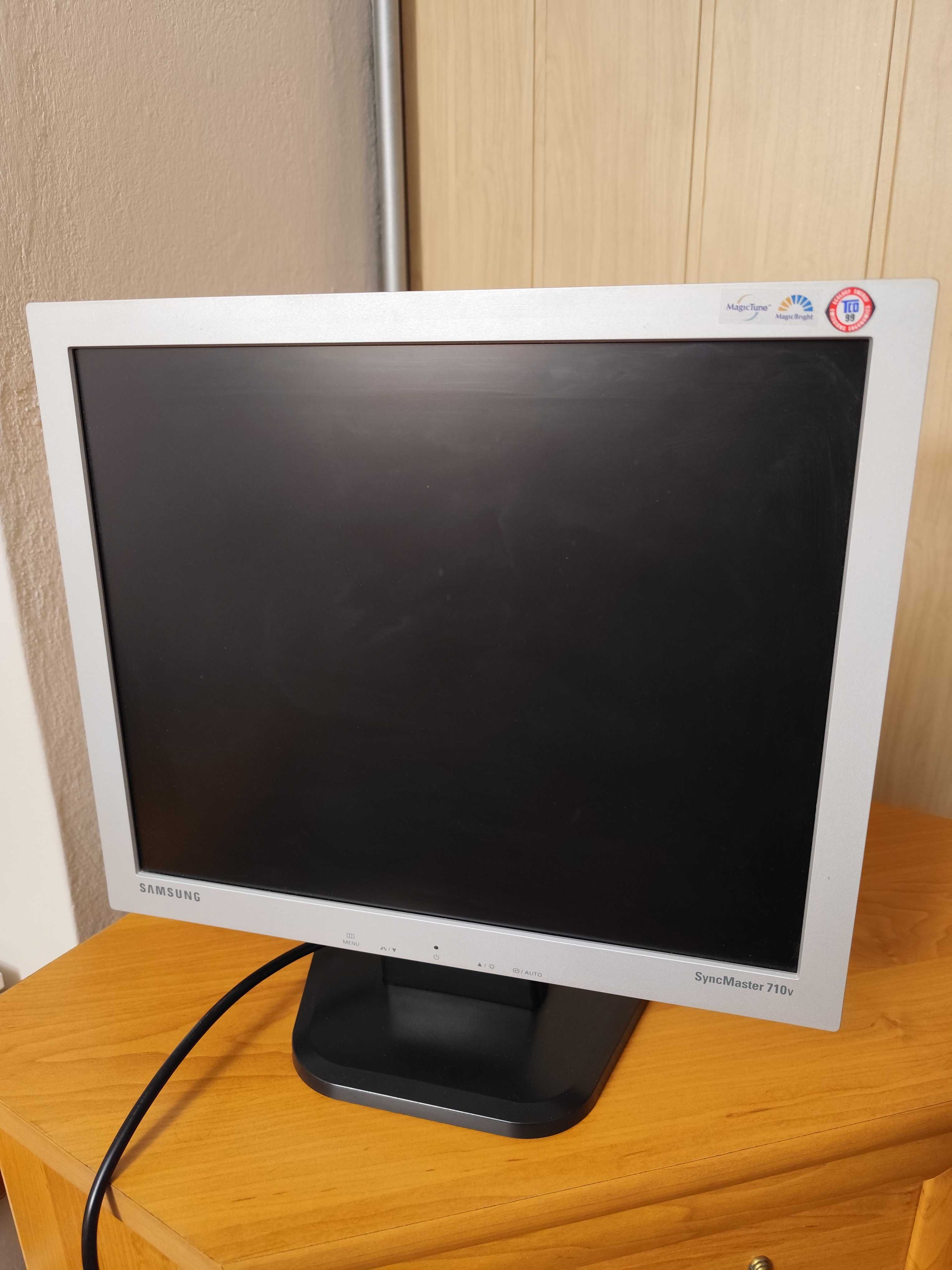 Monitor Samsung Syncmaster 710v