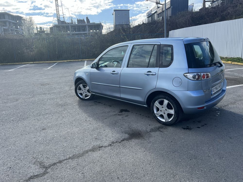 Продам Mazda 2 2006