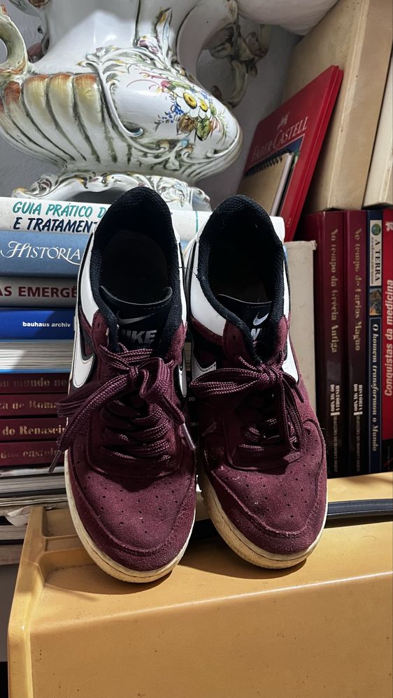 tenis da nike bordo