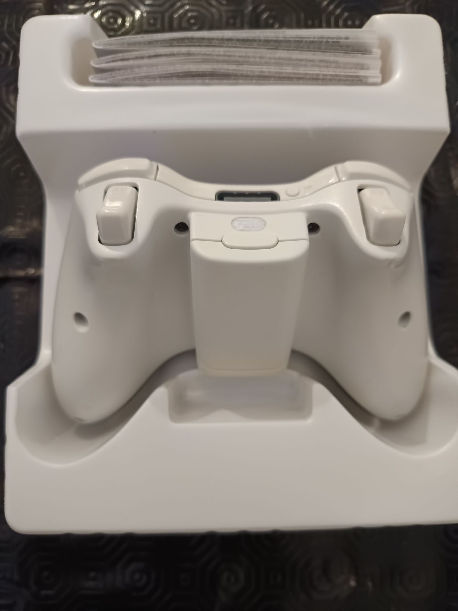 Comando Xbox 360 wireless branco em caixa
