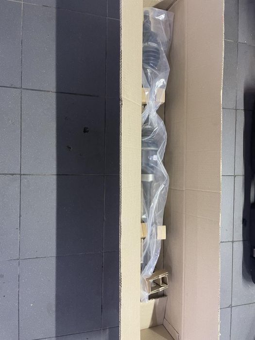 Права піввісь MAZDA FTH52550X