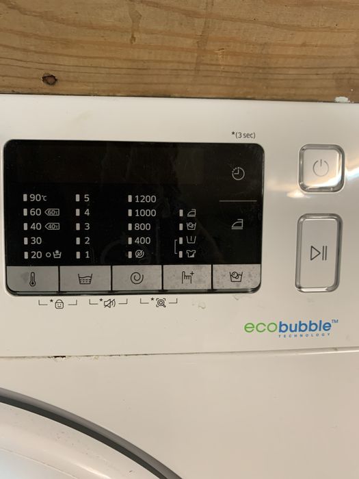 Maquina de lavar roupa