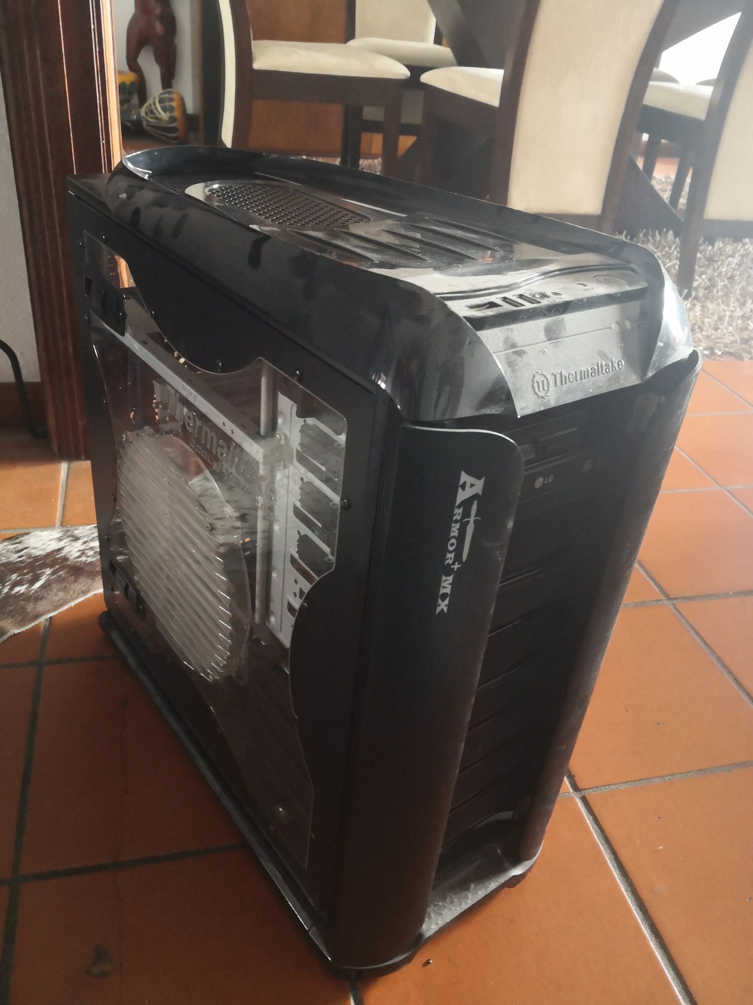 Caixa PC Thermaltake Armor MX