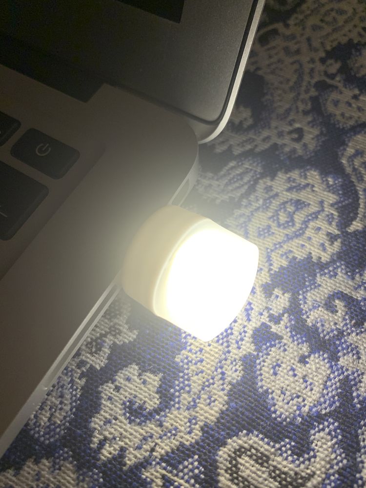 Lampka mini usb do laptopa
