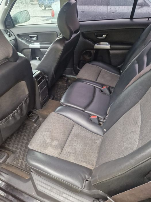 Продам для ЗСУ или Военному Вольво СХ90 D5