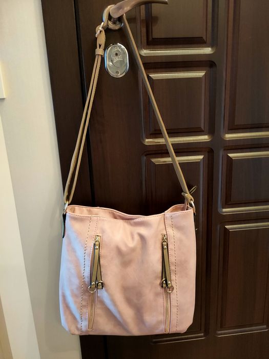 Продам женскую сумку.