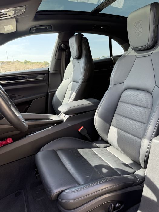 Porsche macan electric 4