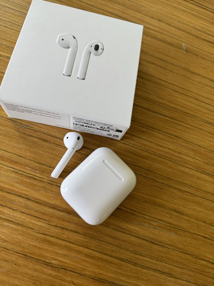 Airpods generacja 2 lewy