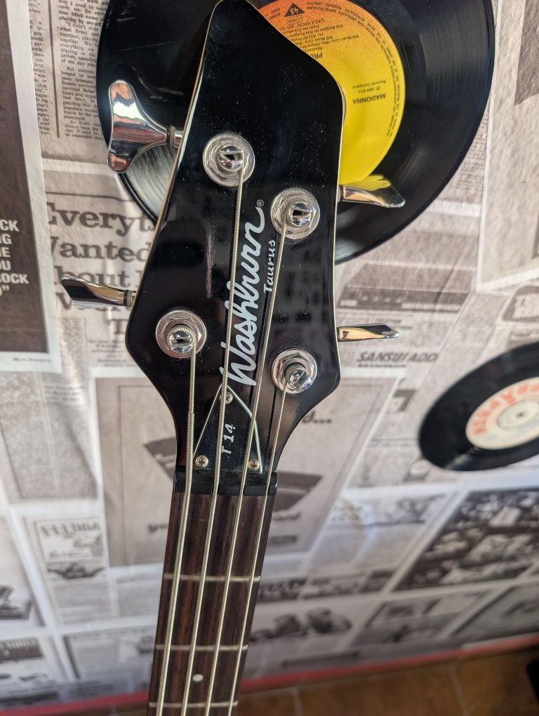 Gitara basowa Washburn komplet piec wzmacniacz combo basowe Hiwatt