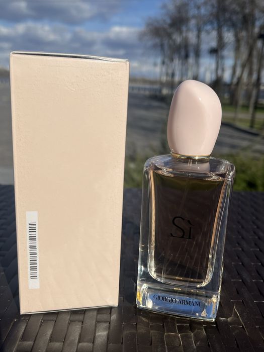 Духи Giorgio Armani Si