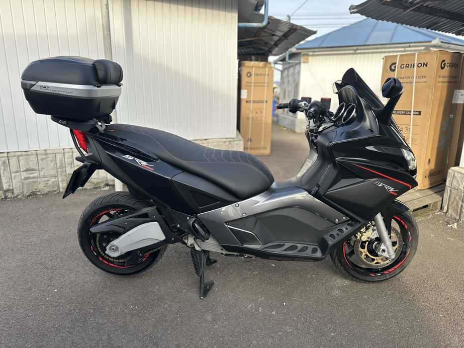 Aprilia srv850 максі скутер
