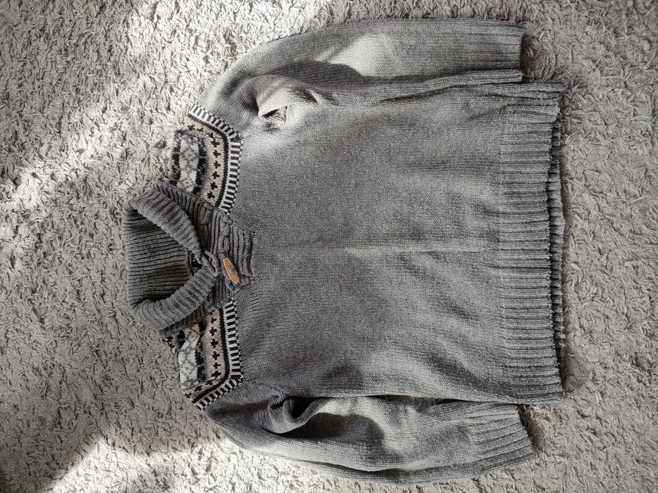 Elegancki sweter Reserved