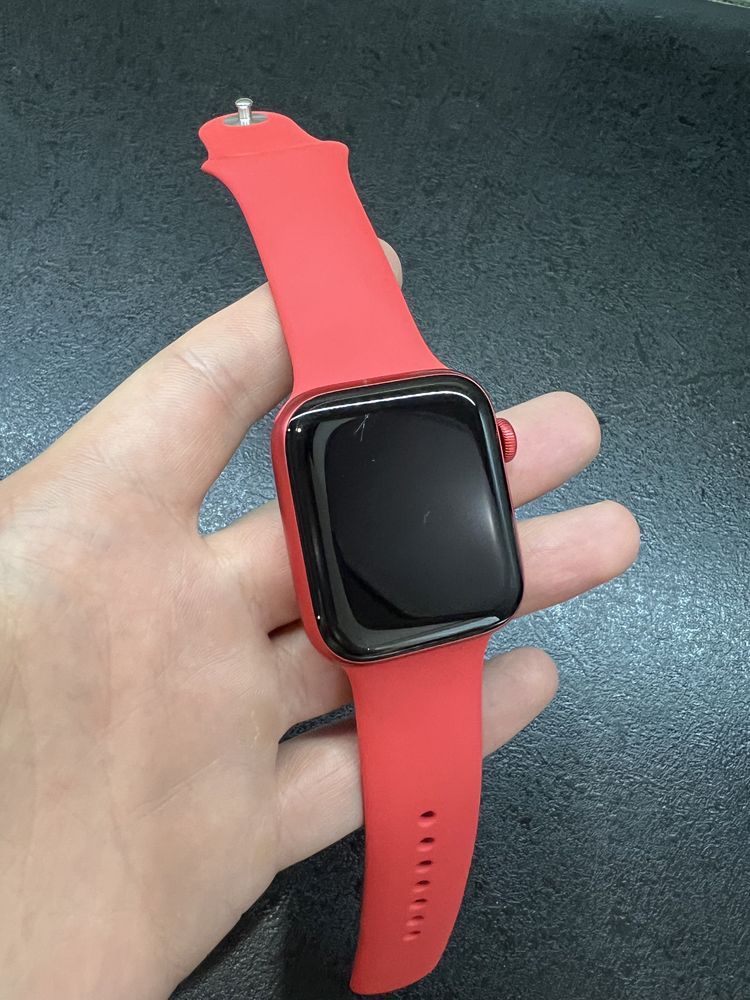 Apple Watch 6 44mm Red