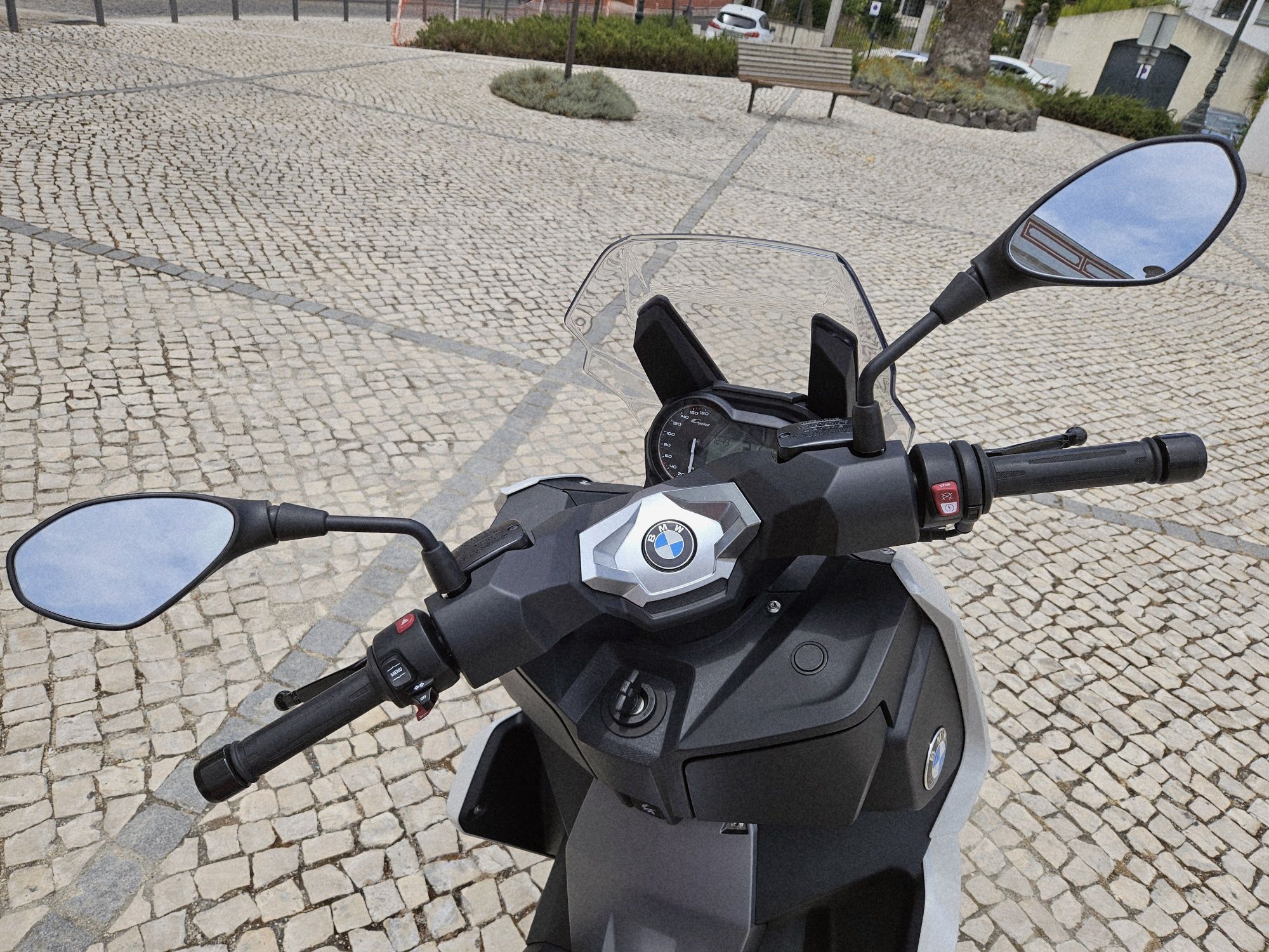BMW C400x Como Nova