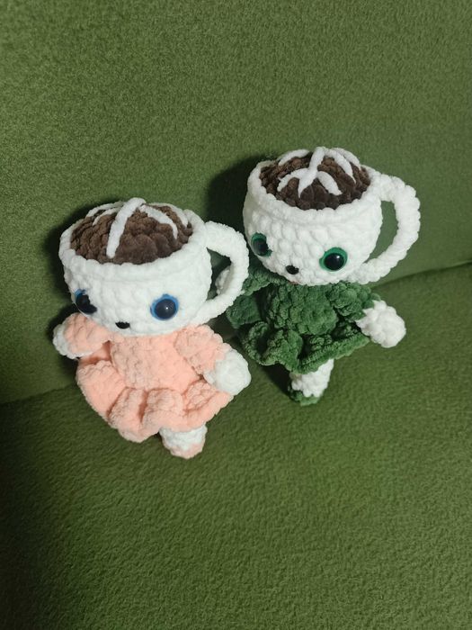 М'які іграшки в'язані. Зайчики , ведмедики, балерино-капучино, медузки