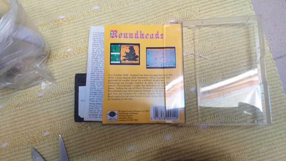 Roundheads ZX spectrum Novo de stock antigo