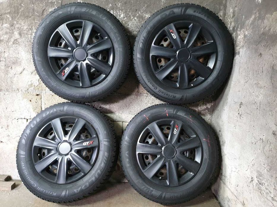 Felgi stal Nissan Renault R16 5x114,3 opony zimowe 215/65R16 7mm