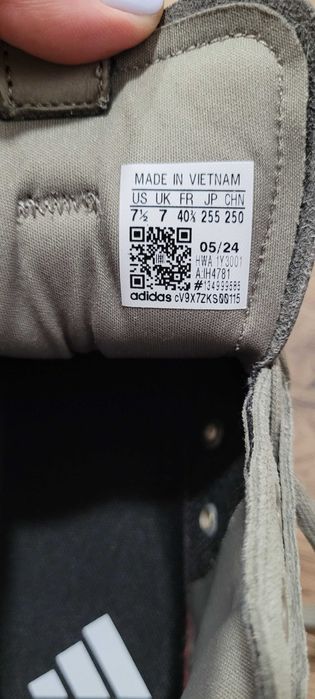 Оригінальні кросівки,хайтопи Adidas 40 розмір