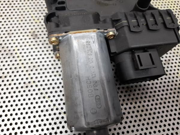 Motor vidro frente direito AUDI A4 Avant (8D5, B5)