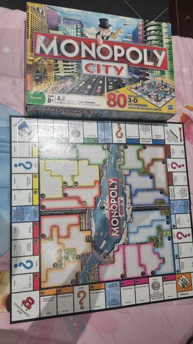 Vendo 2 jogos de tabuleiro monopólio