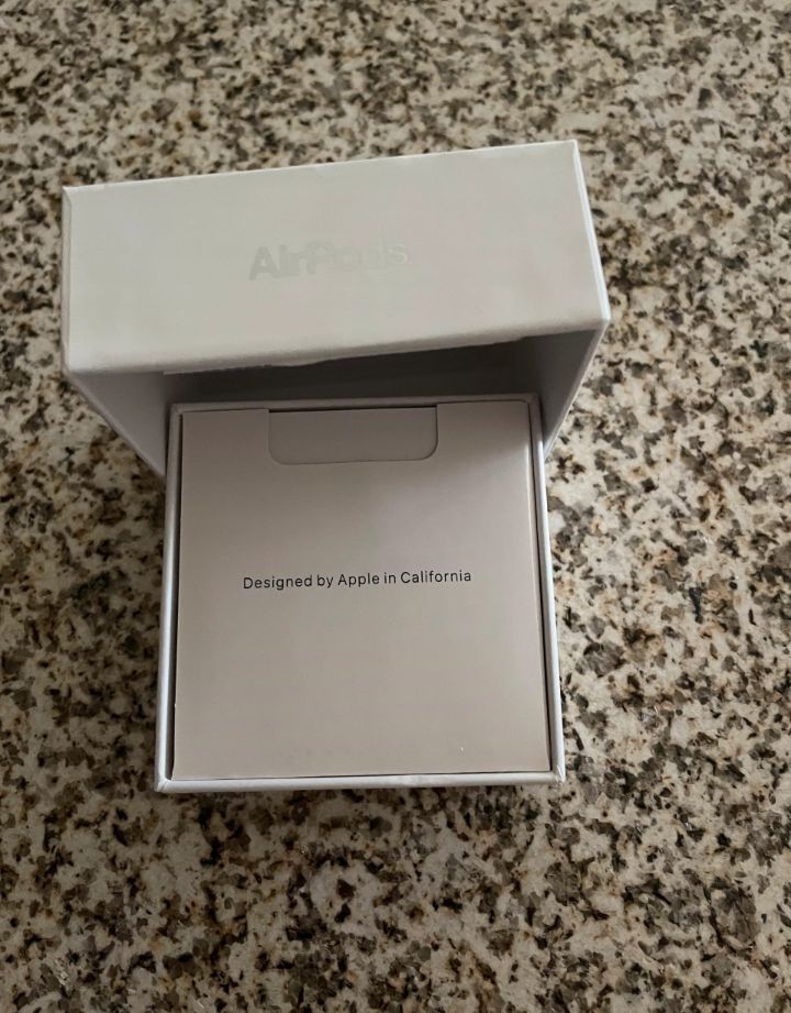 Airpods 4 novos sem uso