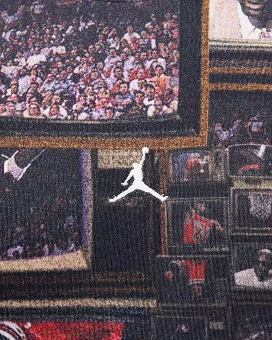Футболка Nike Air Jordan Brooklyn Printed (XS по 4XL) (HQ8946-010)