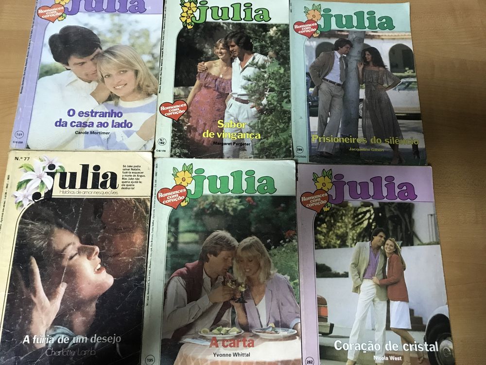 Livros da Coleção Julia