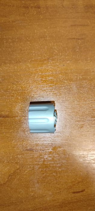 Пістолет на пістонах рівольвер