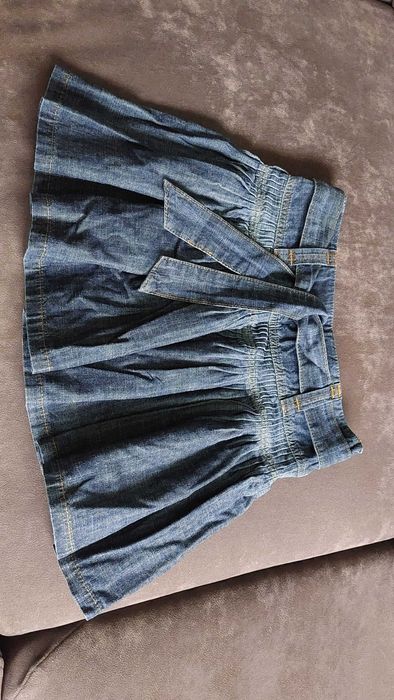 Spódniczka jeansowa rozm. 134 cm.