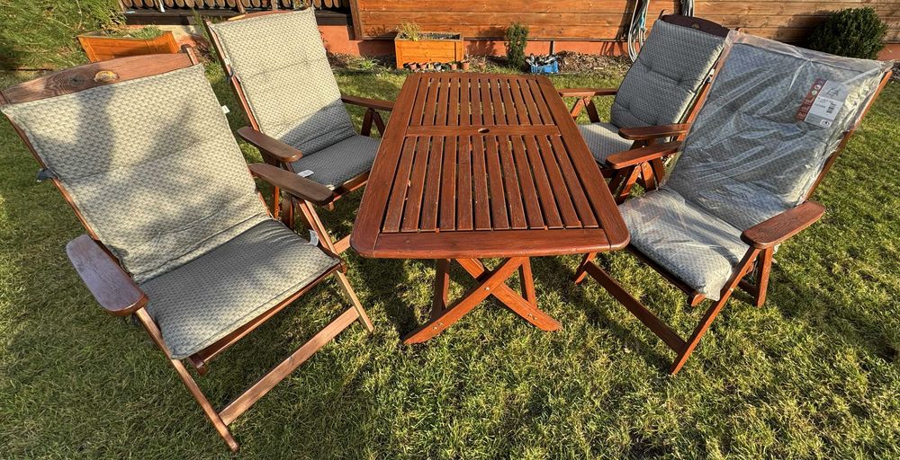 Meble ogrodowe, stół, 4 krzesła, nowe poduszki