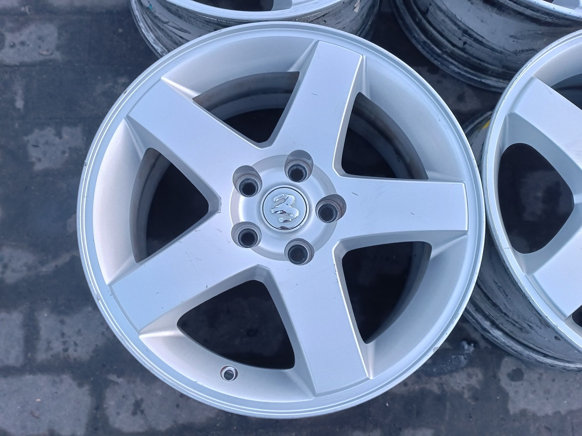 Felgi Alu Magnum Durango Charger 5x115 7J17