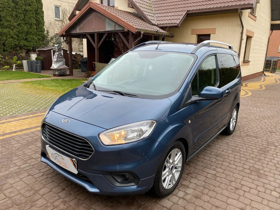 Ford Tourneo Courier Ford Tourneo Courier 1,5TDCi 100KM Titanium Salon PL Serwis I wł. FV23