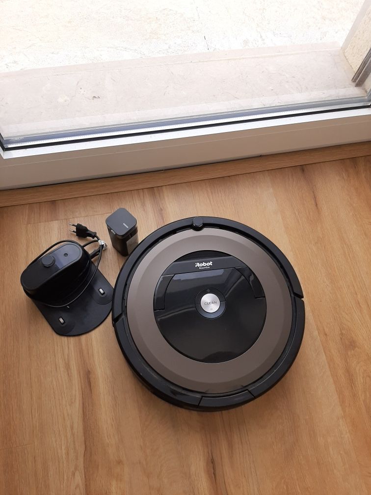 Aspirador iRobot Roomba 896