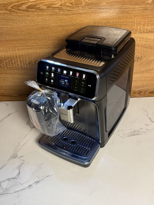 Кавомашина Philips 5500 series LatteGo з Гарантією !!!
