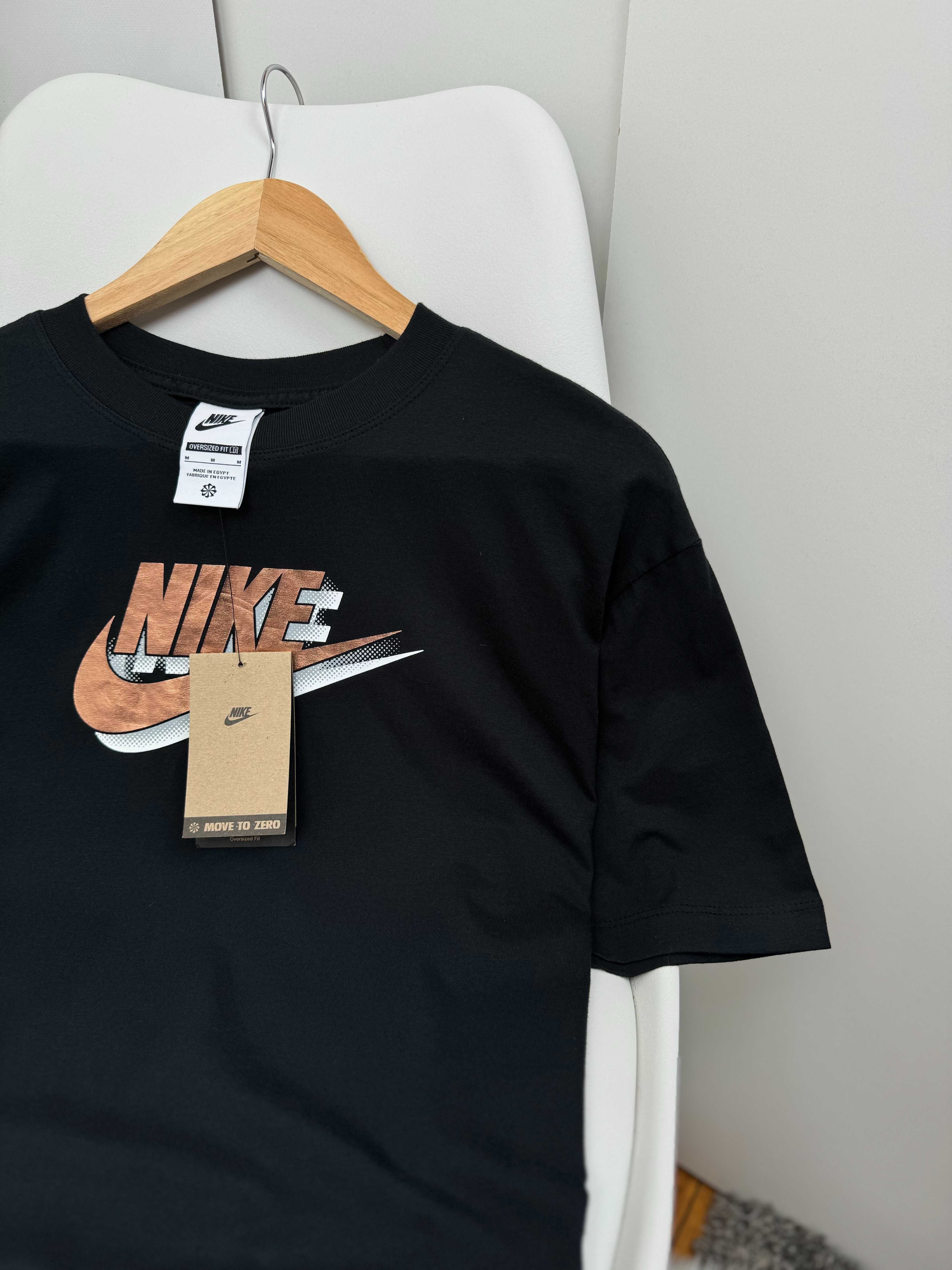 Чоловіча нова футболка Nike поло Розмір М.