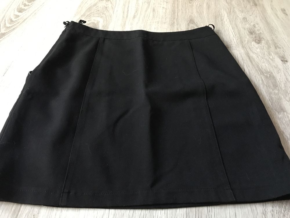 Elegancka mini spodniczka M czarna