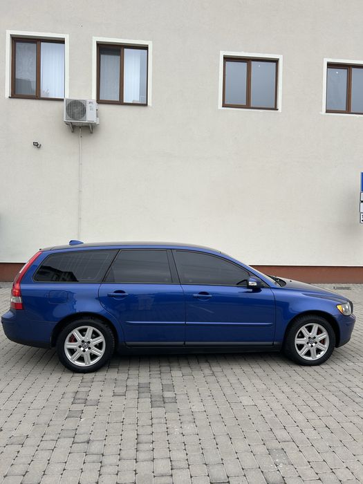 Volvo v50 (вольво в50) 2.0 2007