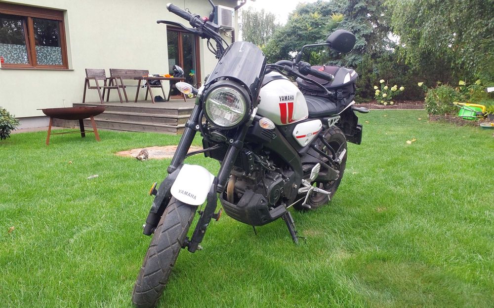 Motocykl Yamaha XSR 125, salon PL, na gwarancji do 04.2026 r., kat. A1
