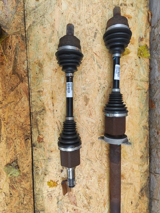 Półoś Lewy Przód Volvo V40 II 2.0d