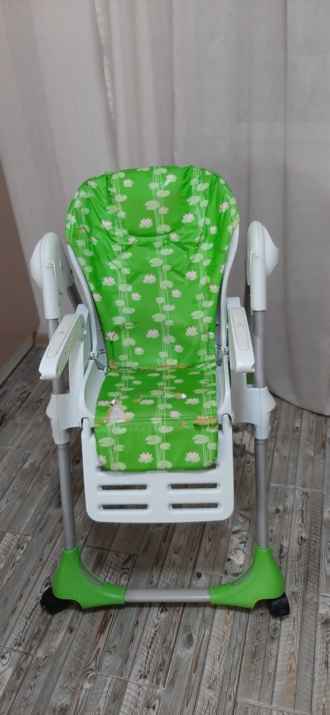 Столик для годування chicco