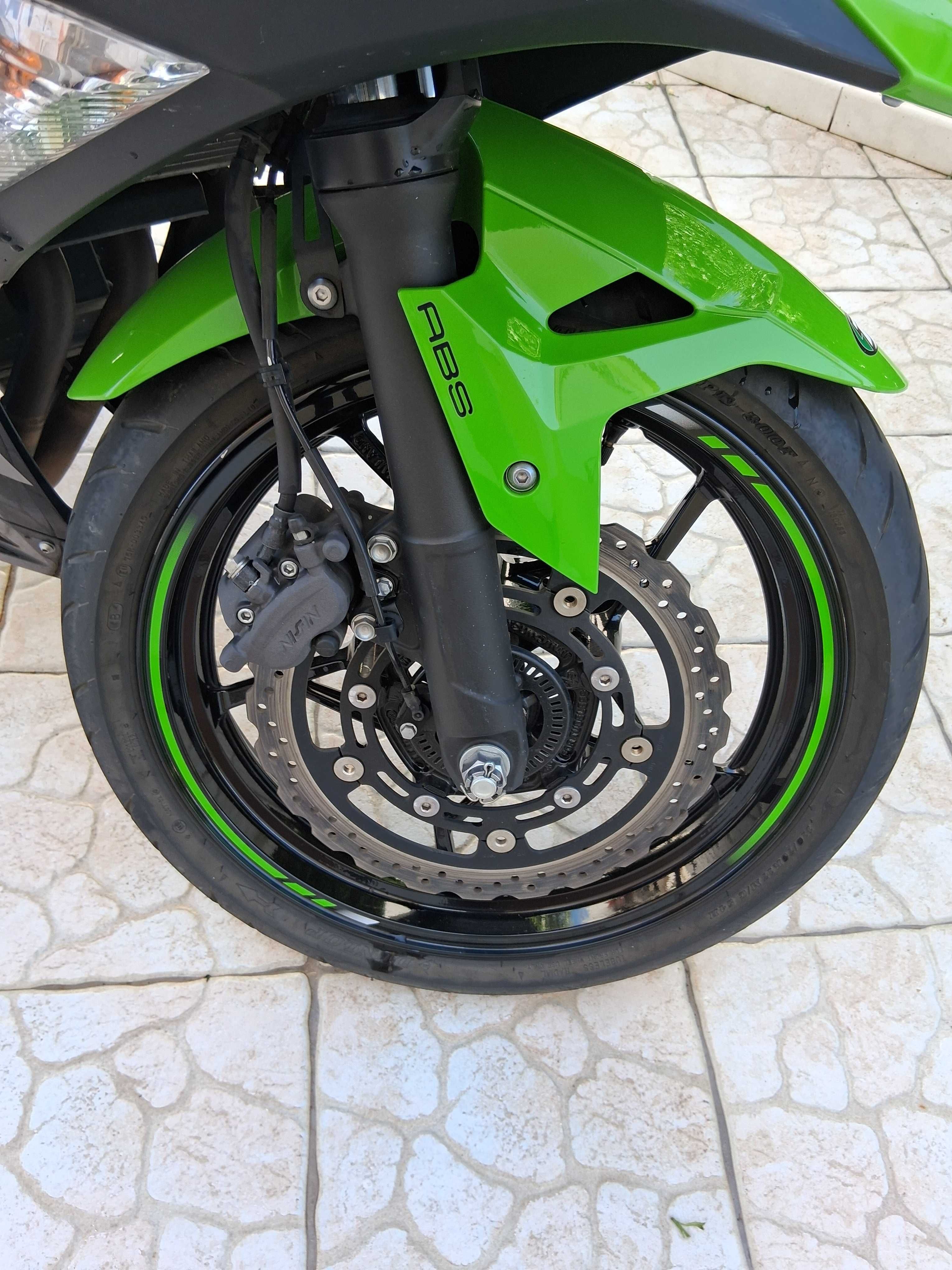 kawasaki ninja 400