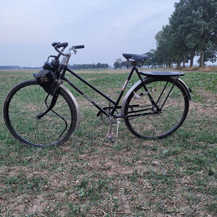 Rower z silnikiem spalinowym wsk gnom jagna prl zzr