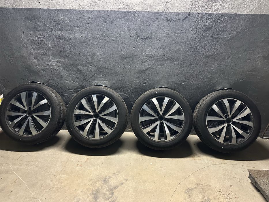 Vendo Rodas Amarok V6- 255/50R20