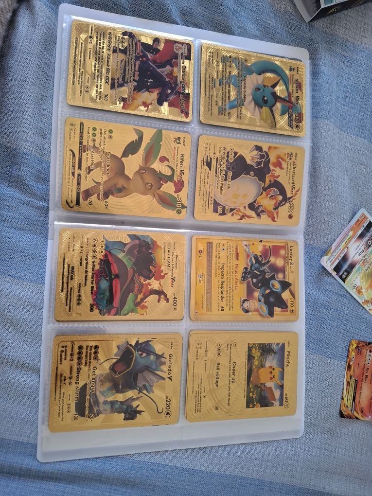 Cartas pokemon douradas!