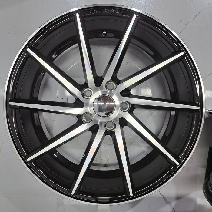 Jantes 18" LOOK Vossen 5x112