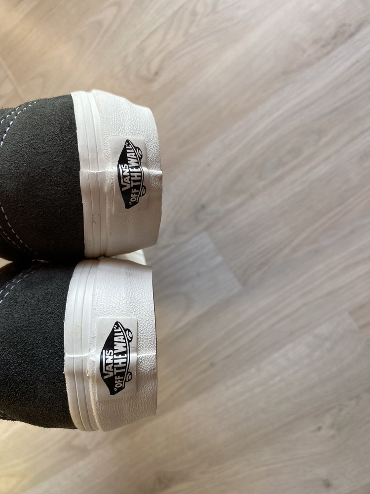 Кросівки кеди НОВІ унісекс Exlusive 36.5р22.5см Vans Off The Wall Венс