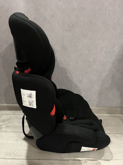 Дитяче автокрісло.Детское автокресло. Є нахил для сну.Німеччина